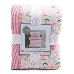 BUNGALOW STUDIO Blush Floral Brocade Cotton Quilt Set